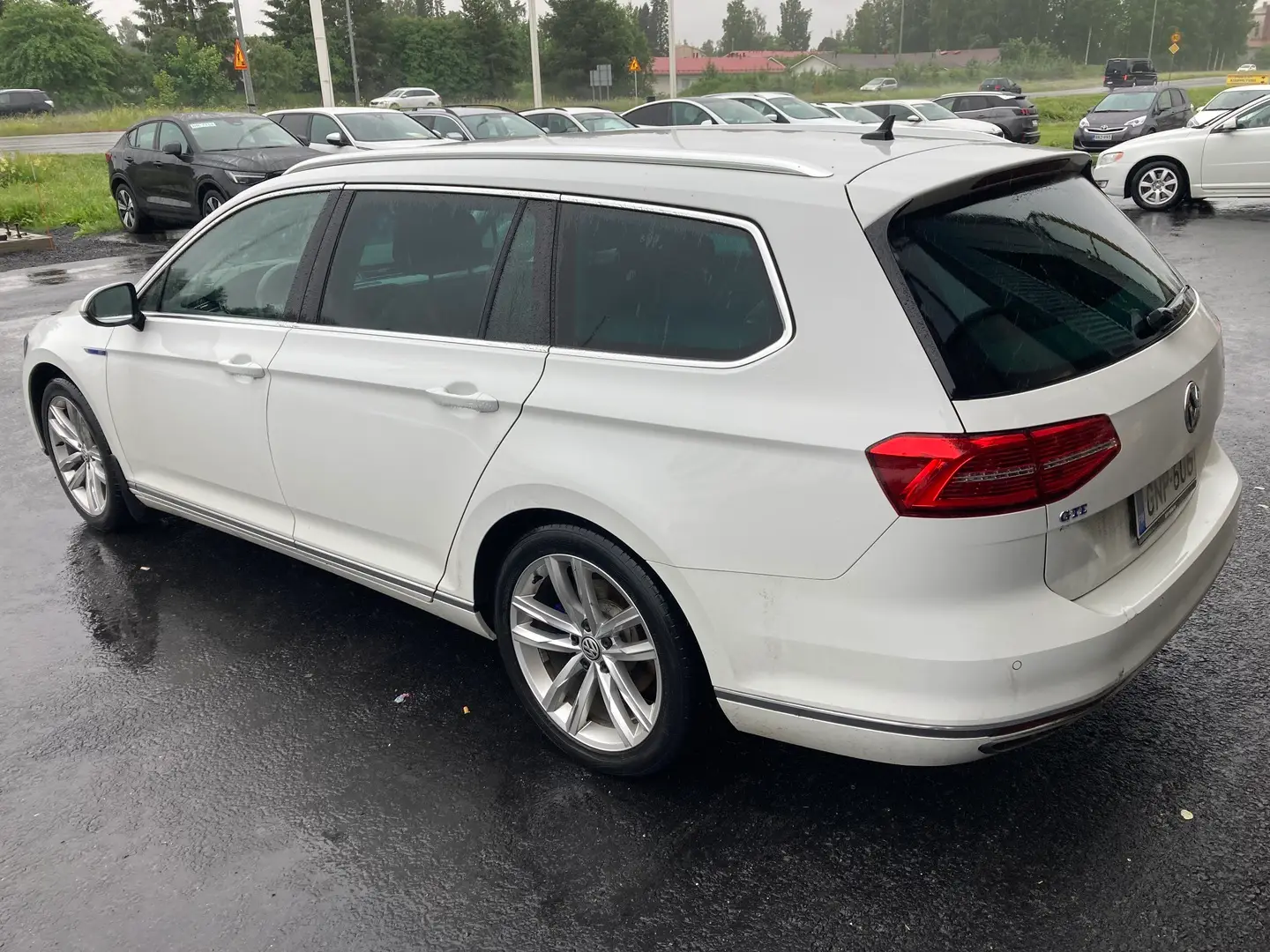 Car Image - 1o8sCdnmbrcMVy0y5wKjTi