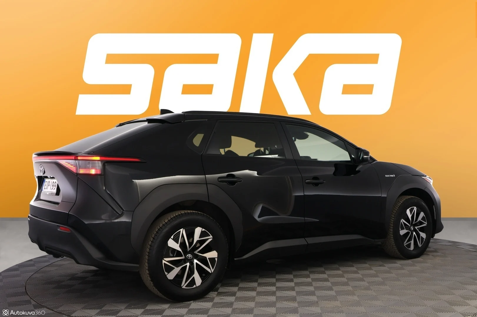 Car Image - 5lMFKIPX3T0vr0YfNatS8X