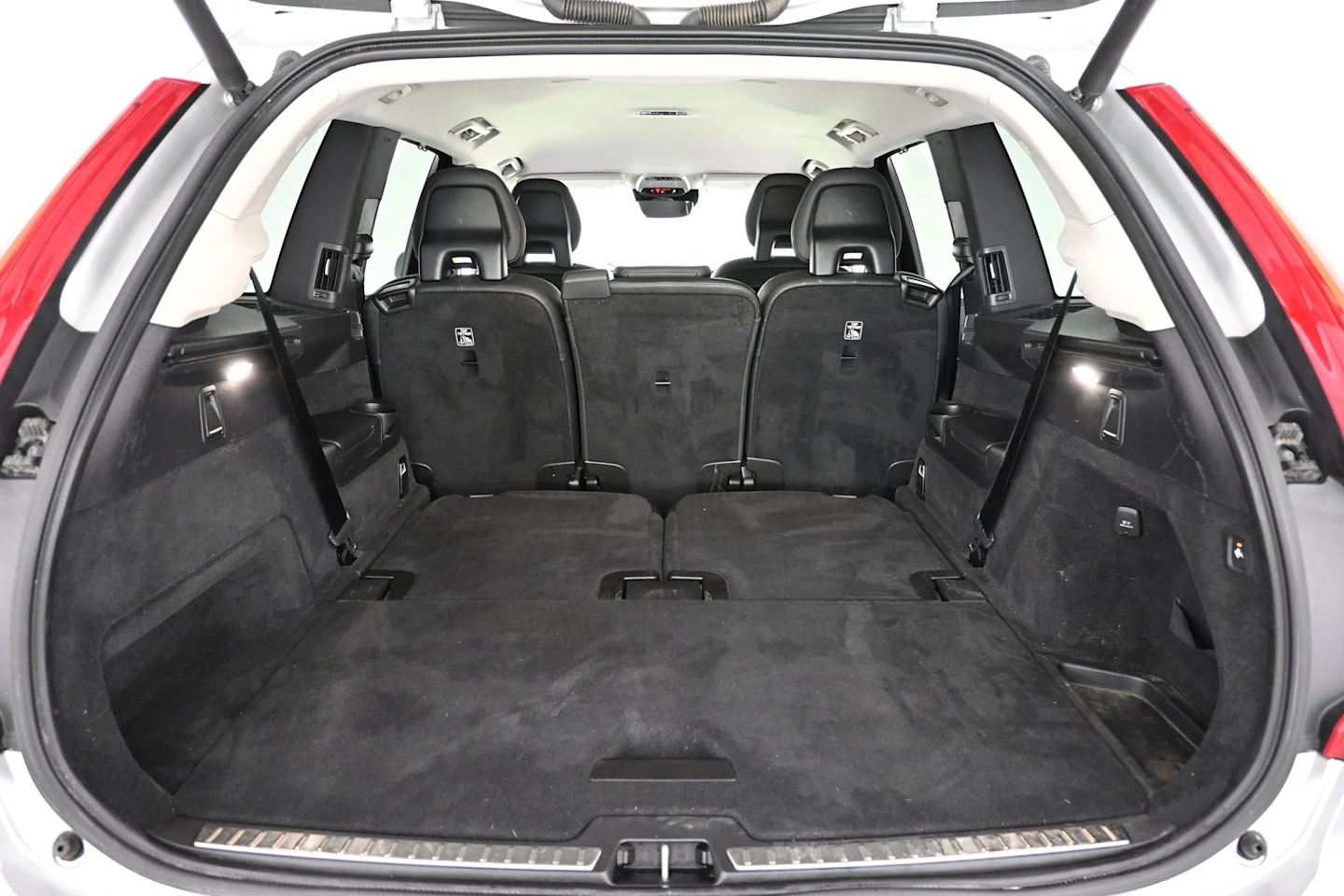 Car Image - 41Inm4ojLLscQVaudBaMmk