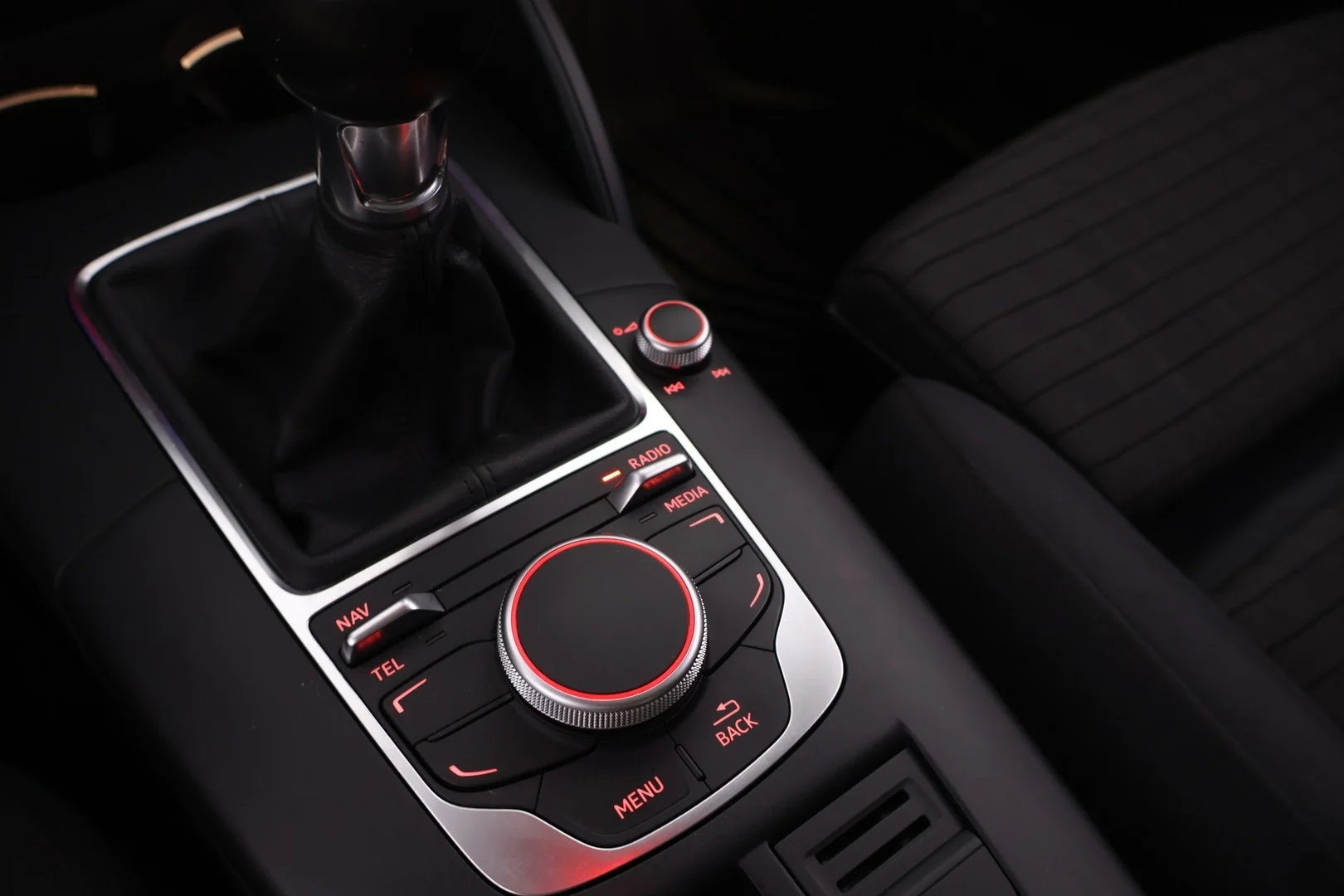 Car Image - 5uoSI7z42O0z8BQNve29NC