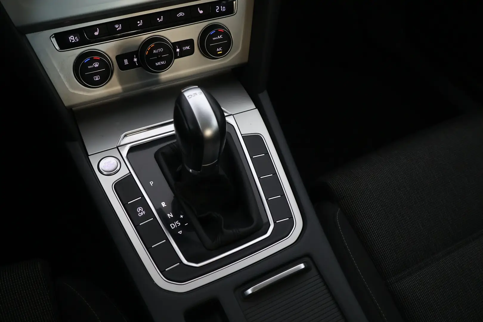 Car Image - 7lM0rLHKlGypv8TYPVosV0