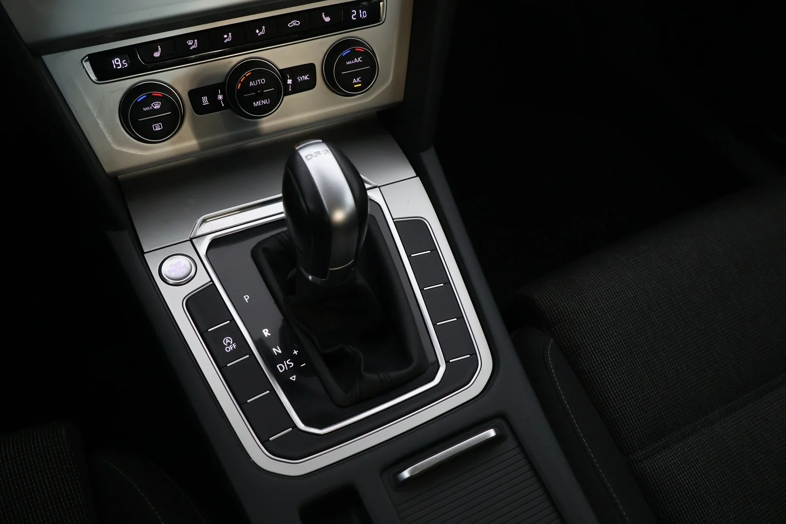 Car Image - 7lM0rLHKlGypv8TYPVosV0