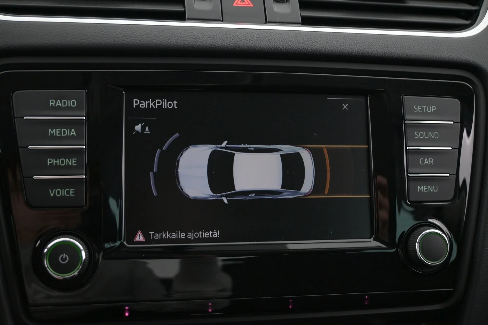 Car Image - 1rSiDcLSTNHVlCr4YYGnd0