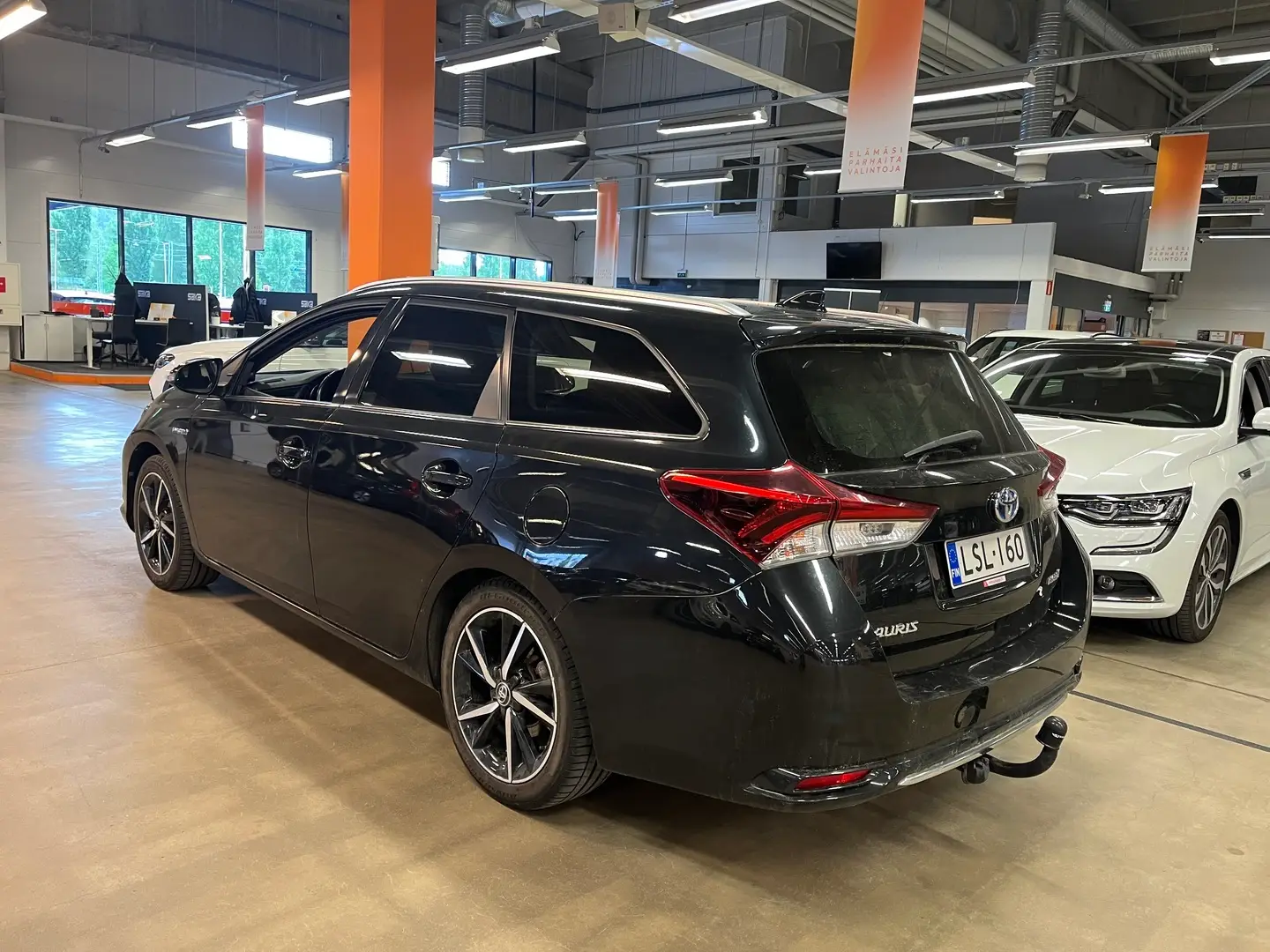 Car Image - 3FMs6D2IjvrlvuVH806uiG