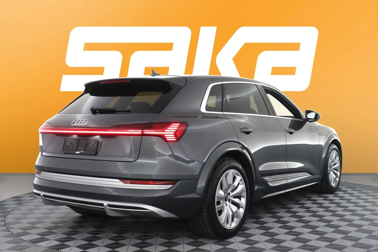 Car Image - 1GyNuTq3Dzl5utxZIqqOyl