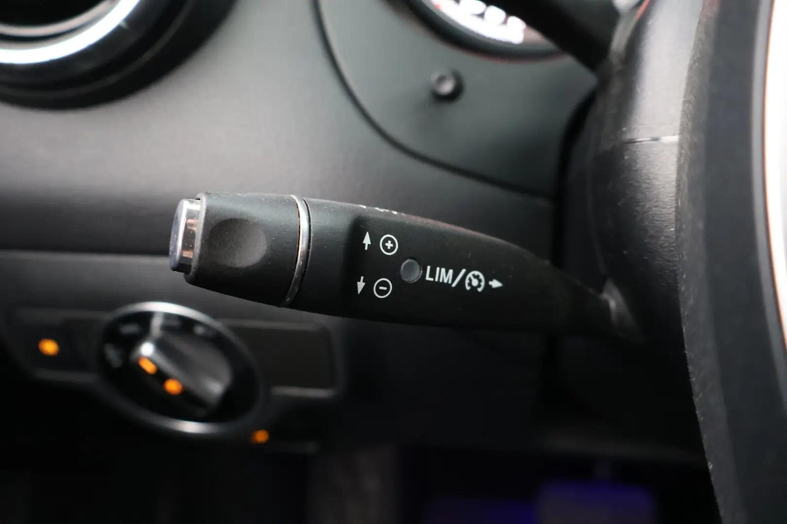 Car Image - 28N3zLliOwgYP3pCC6ozAP