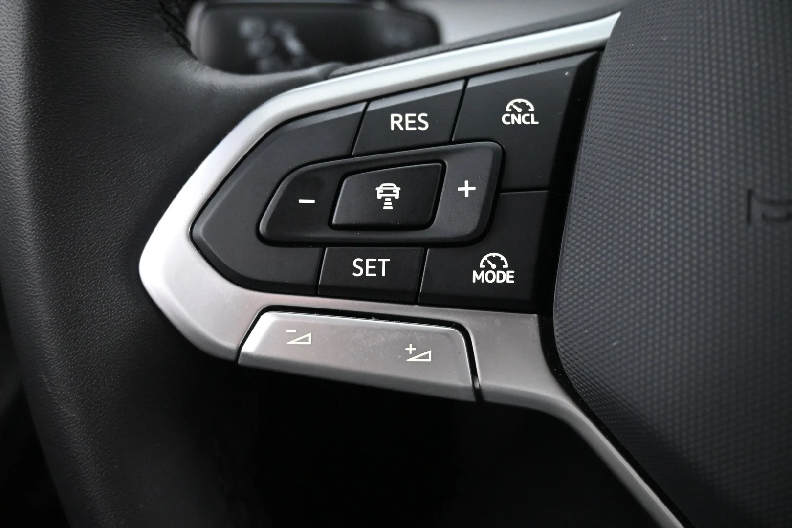 Car Image - 5oO1BCR33WvCF3MYs0b6zD