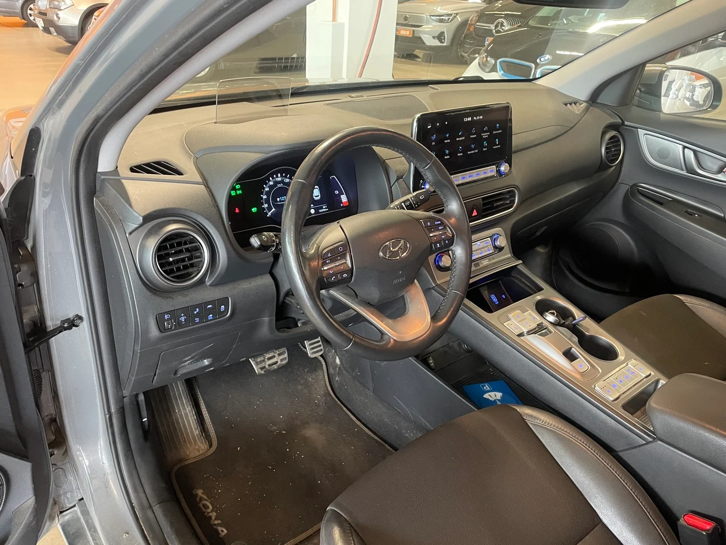Car Image - 5XJB39tvEsNQRji54wcl16