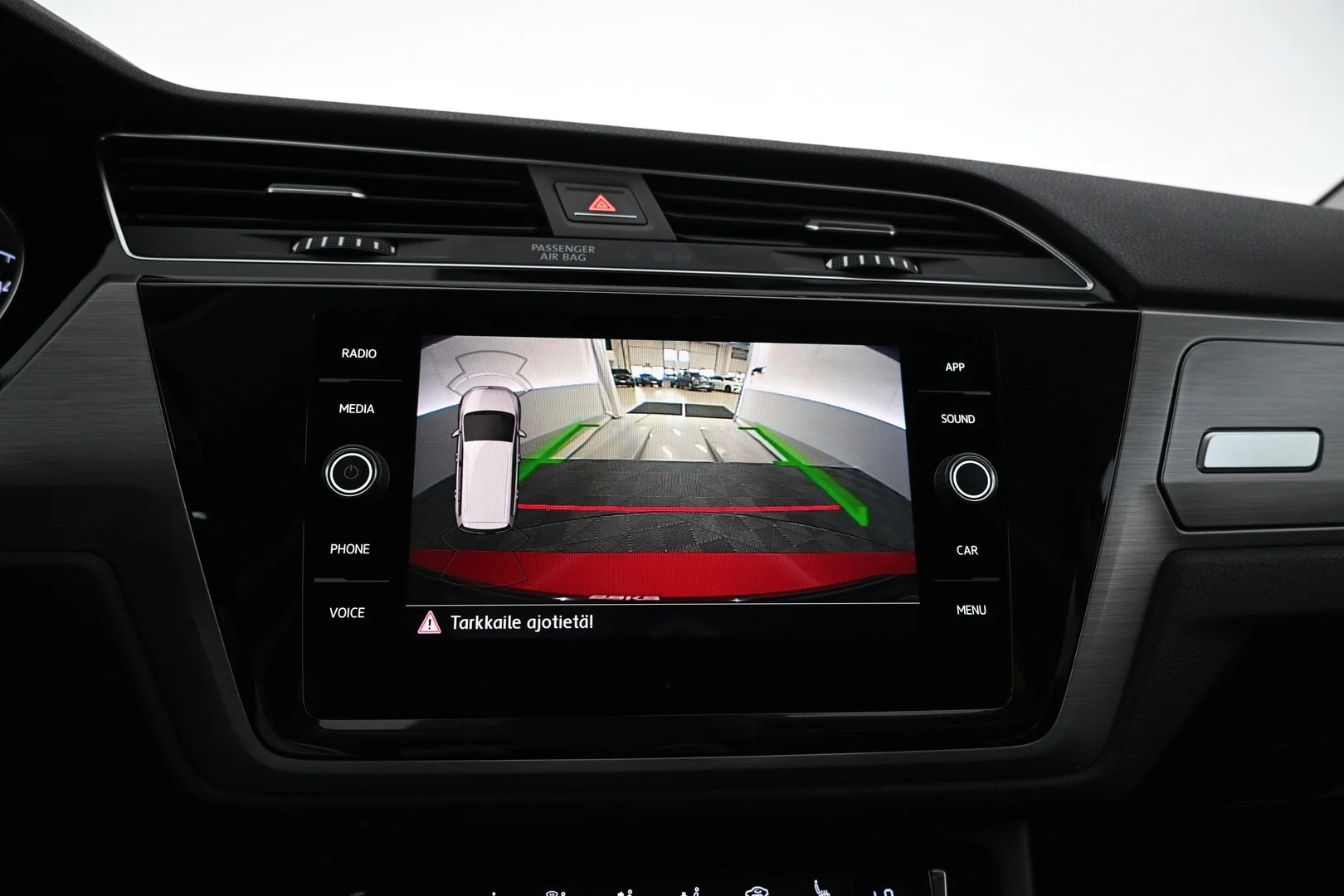 Car Image - F5poQUSEswpSnPRXb5A0i