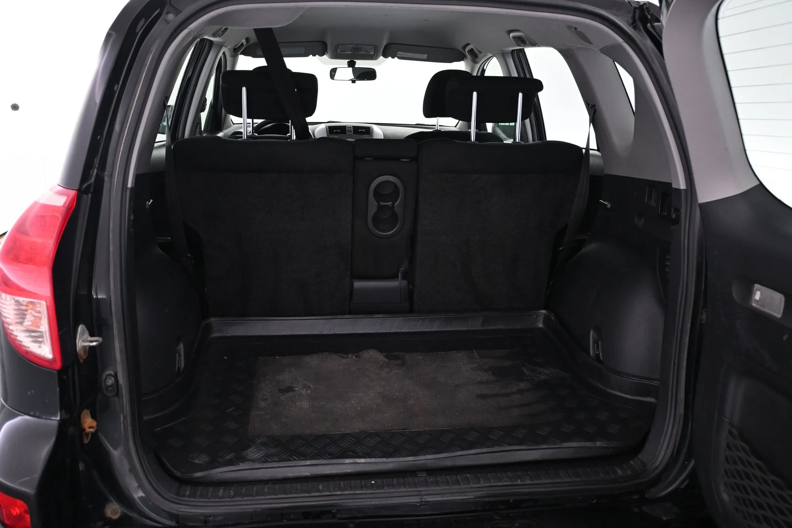 Car Image - 5wSW4rAbcqBqOkDCLBRM5f