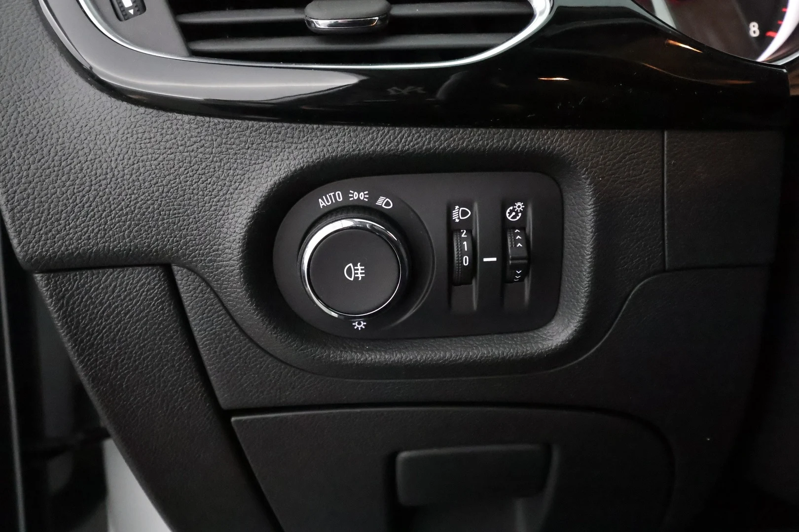 Car Image - 5JGgh8wtEuCefDPDiEXoq6