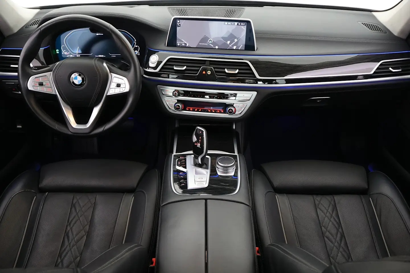 Car Image - 4n5DGxEY0OZAcxM1u6HMUb