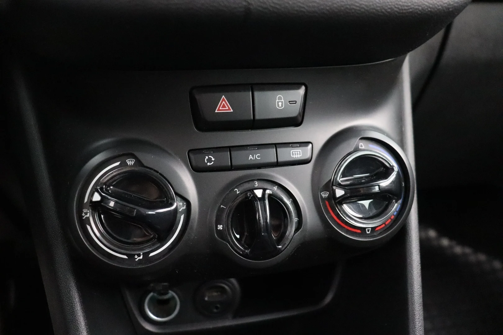 Car Image - 1Q6L3dkXDxAHghwNngaJ67