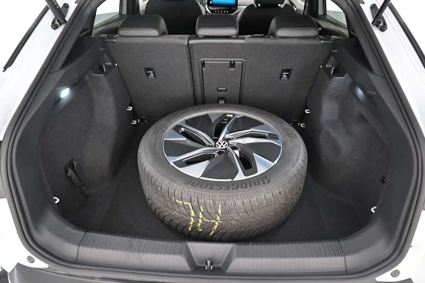 Car Image - 2xSXIhVyXw97JIl14yHiA9
