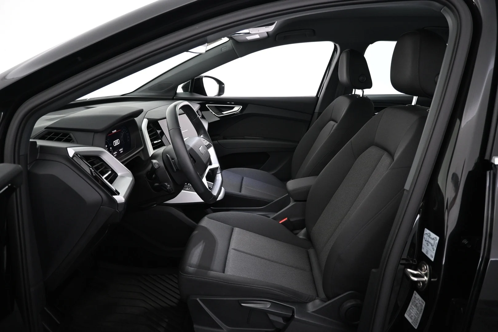 Car Image - 4OVA3b9fq4uSfxIyA1QkrK