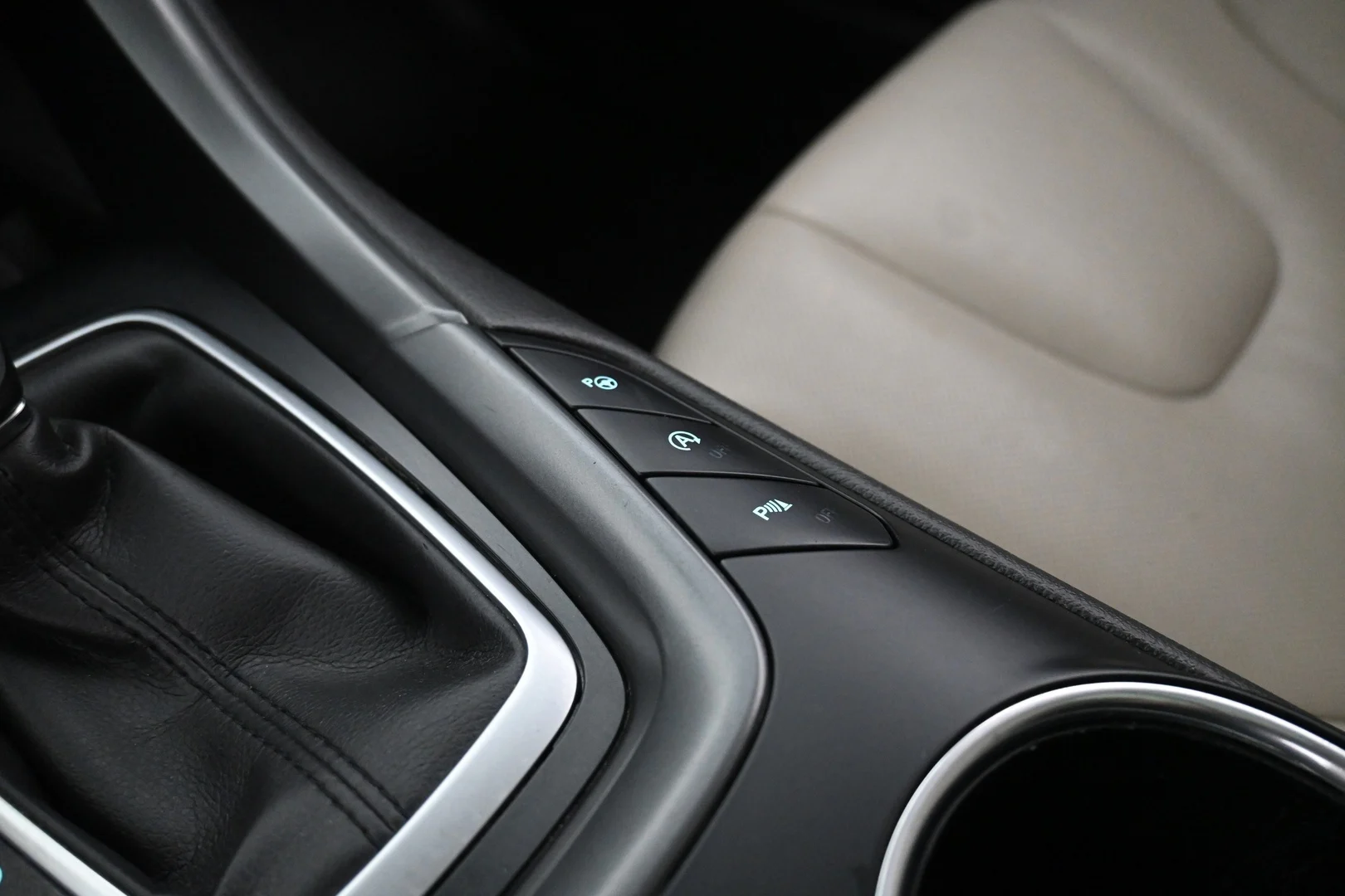 Car Image - bT3wZ27TtceL7gD34Y1rc