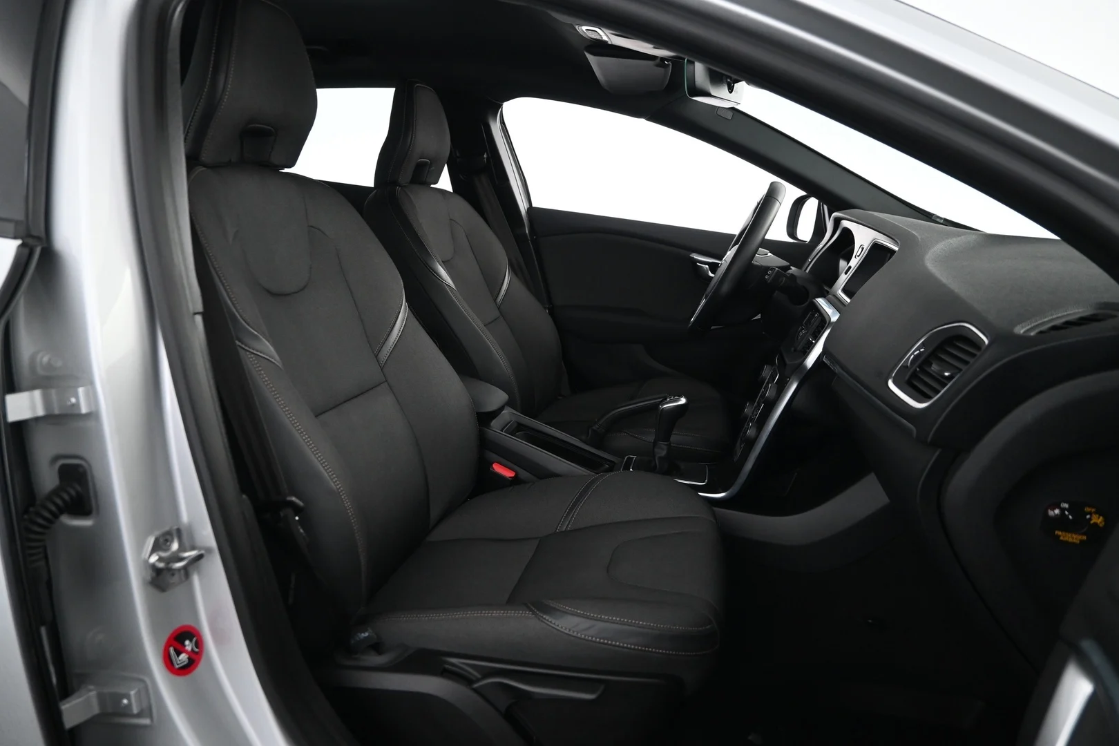 Car Image - K0ThCcFakw1bvtC0641qJ