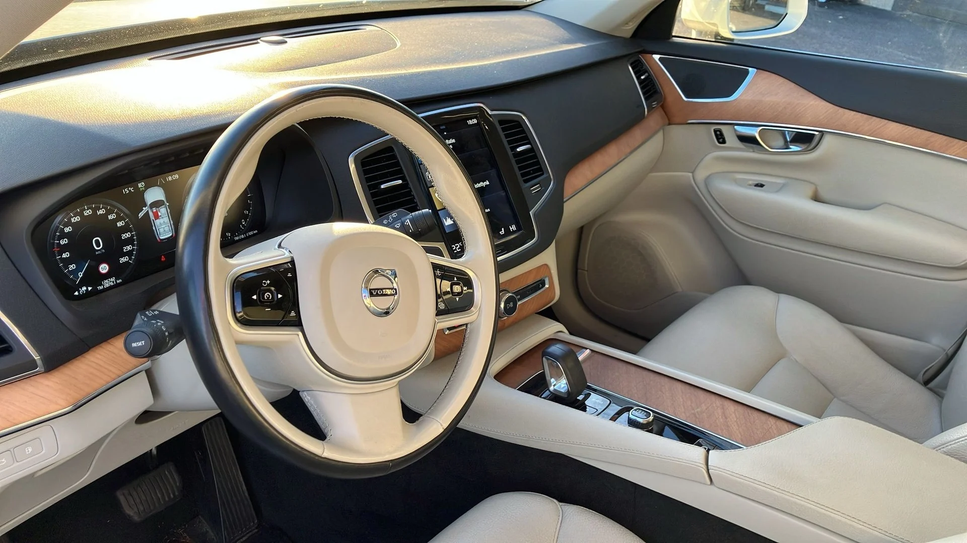 Car Image - 7KKQtimh5O1akSkLRcX3DX