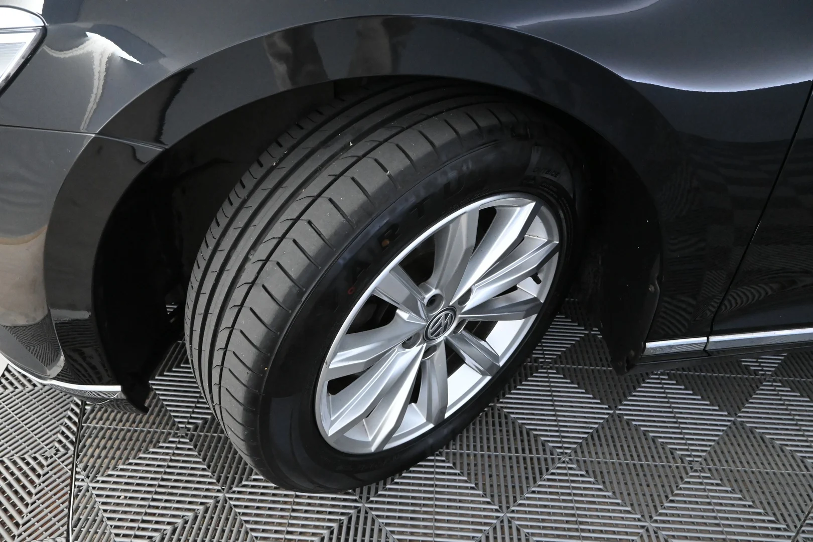 Car Image - 4LzjPWvqaTQOOYjxNXxsR6