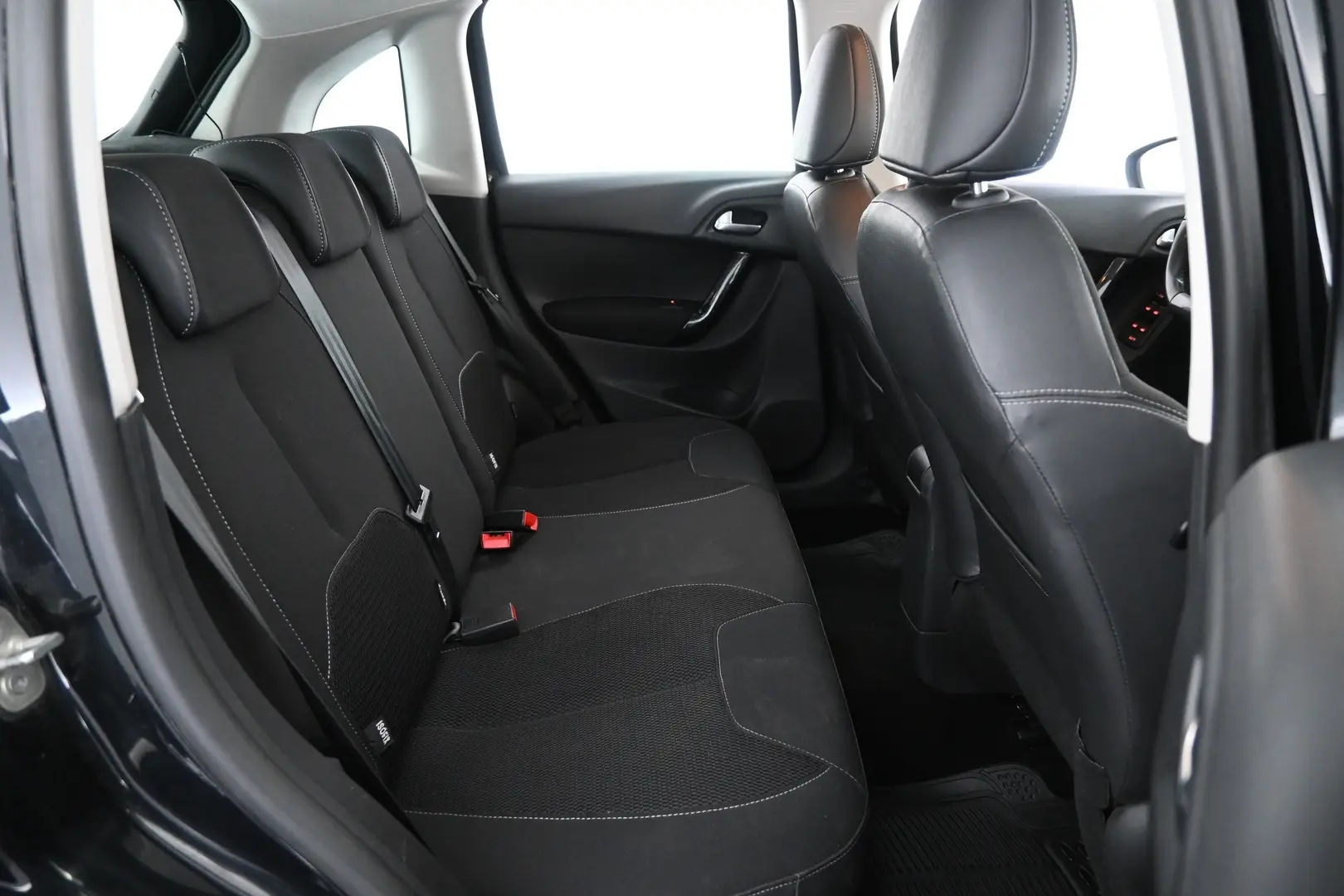 Car Image - 4jMCzcsqsNuAhfnHBnBfff