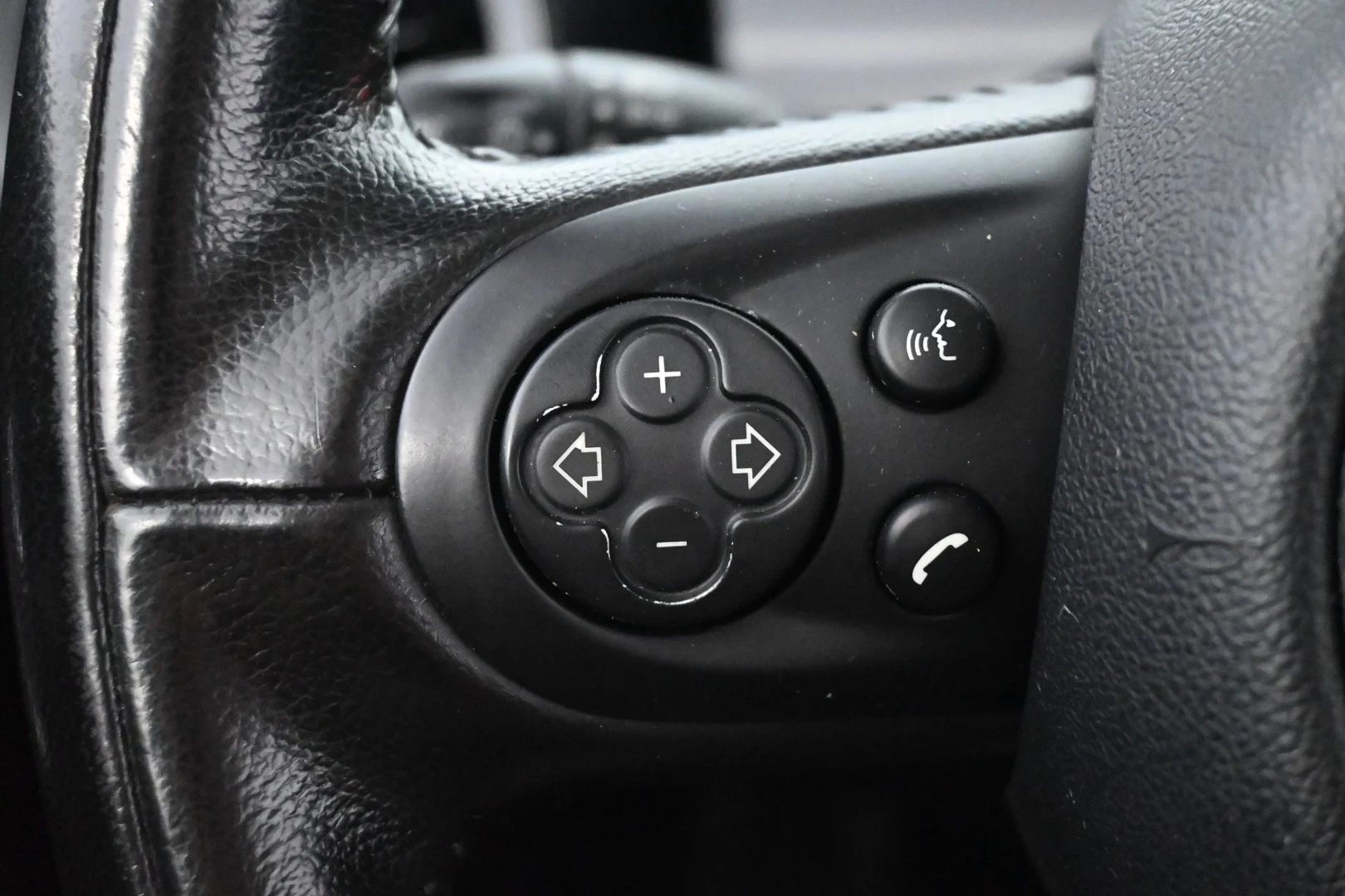Car Image - 28dAdh6DsDcwecp952aZKy