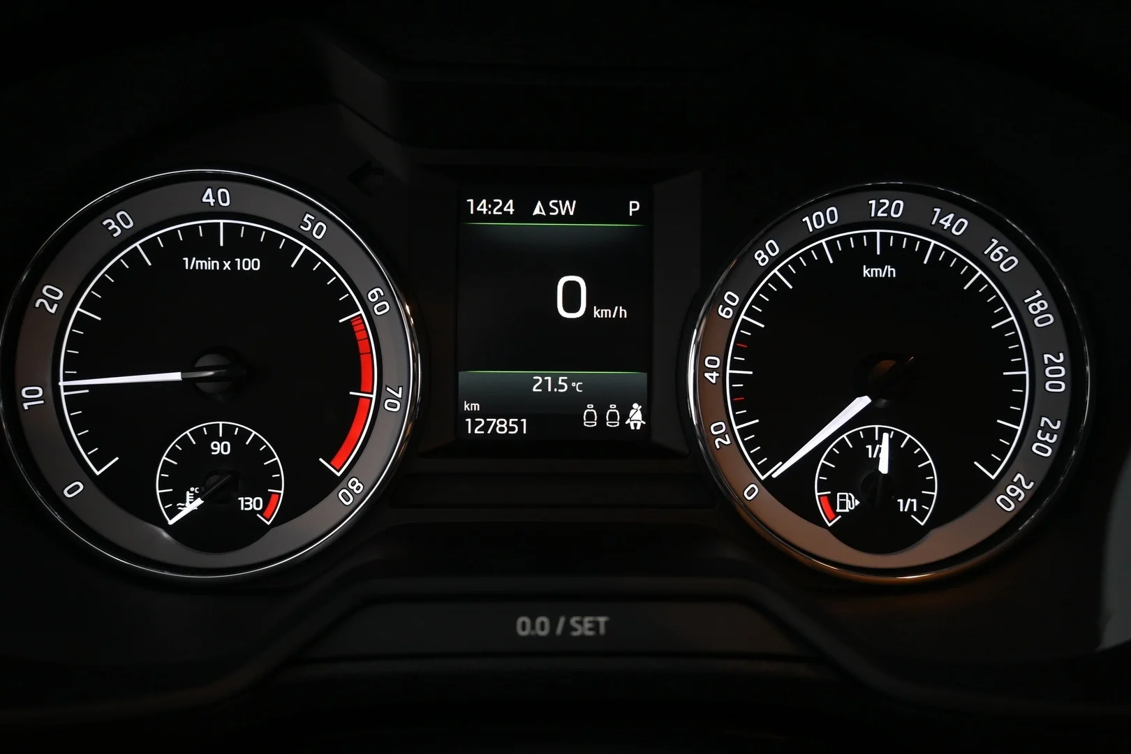 Car Image - JzQvEskbP28CdvcMSpEzf