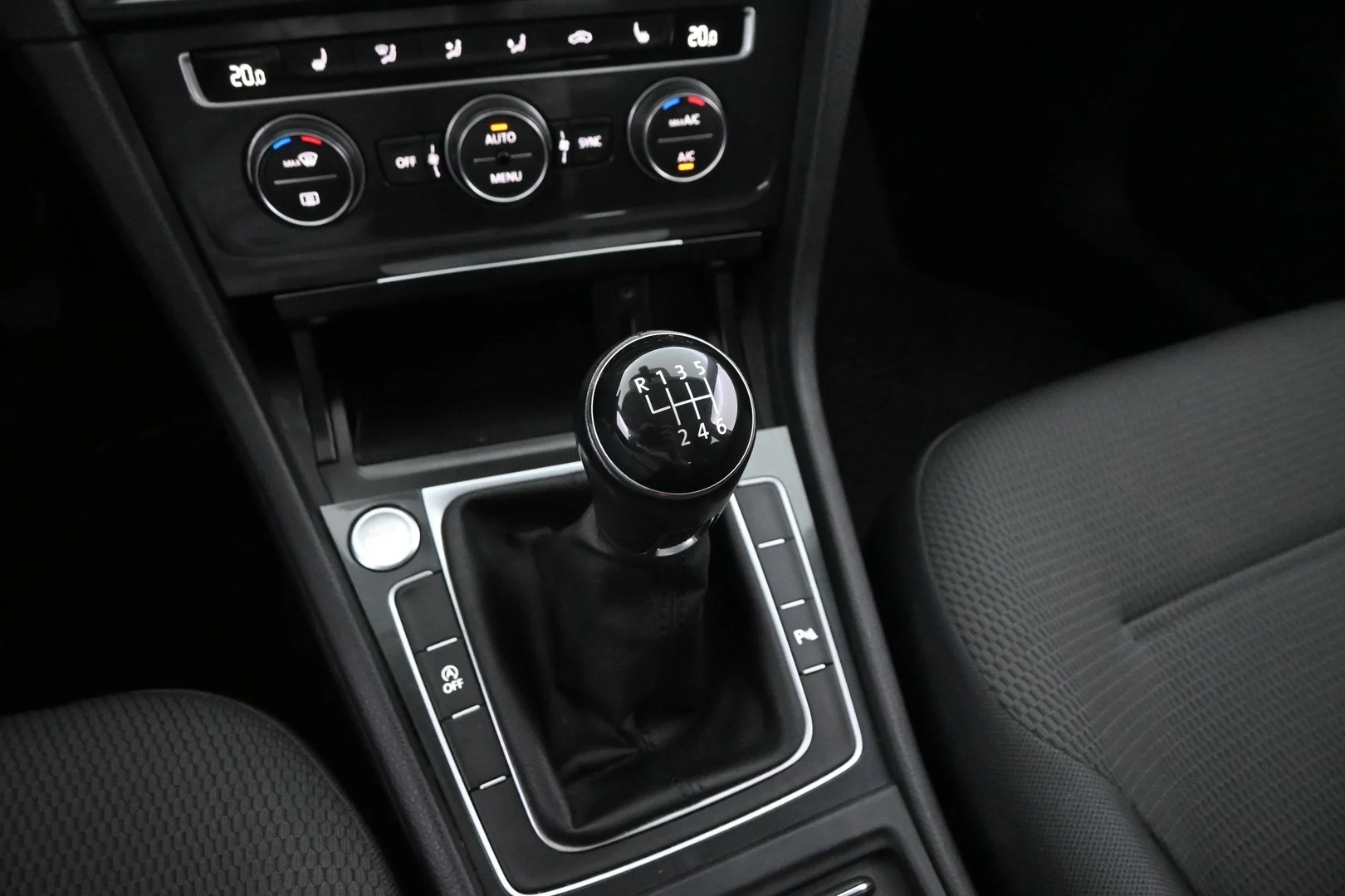 Car Image - 4wRTcupthxjeQfX86mzW7i