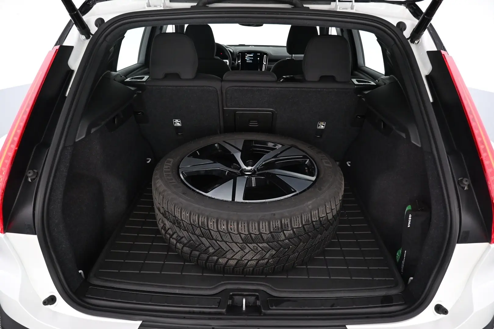 Car Image - 6u9iRInjsiH0YteVR1BElY