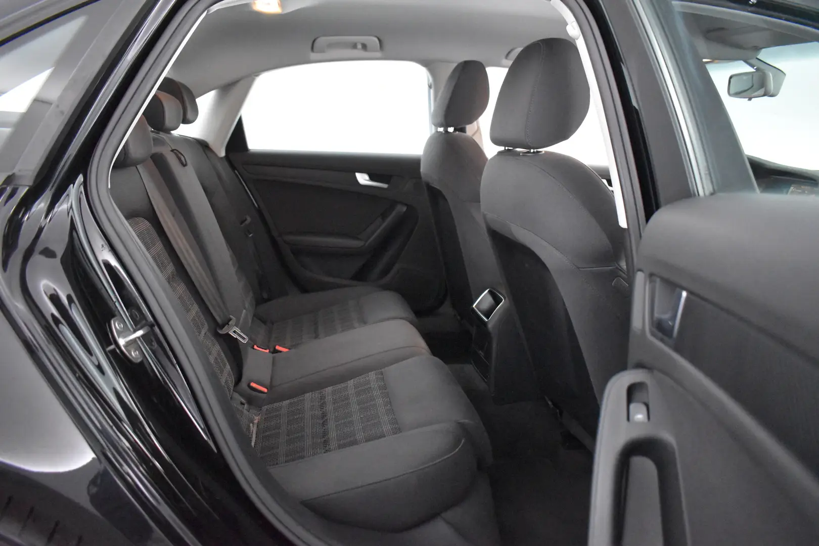 Car Image - 1Z8UWLerMQozMMC83eF9OI