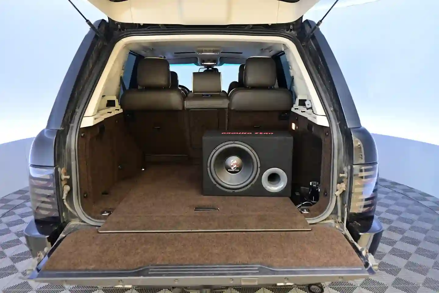 Car Image - 3iL7OUb78S7IXHsC8DqdZa