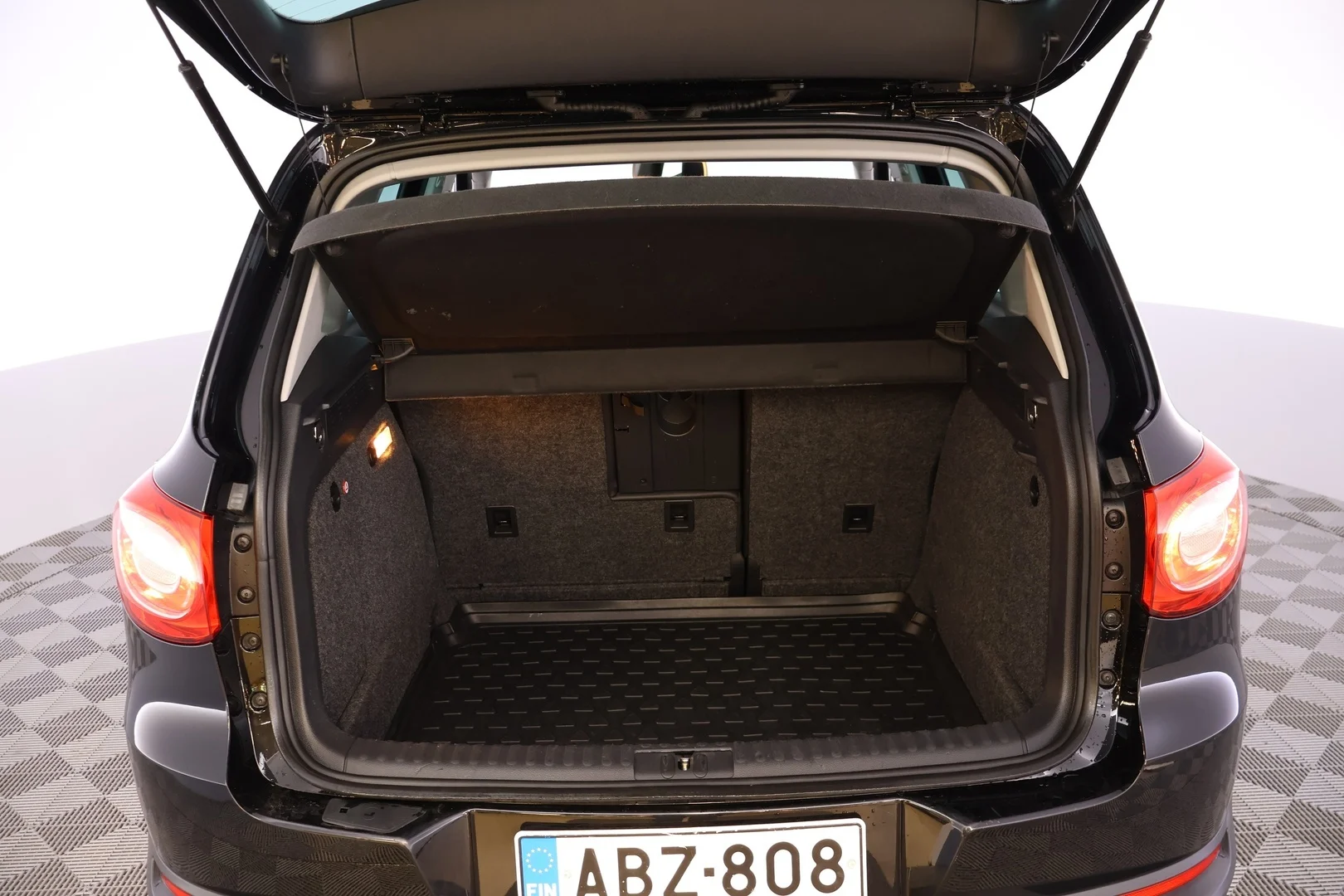 Car Image - 7jdMl5M443IIbXm4sJvdZO