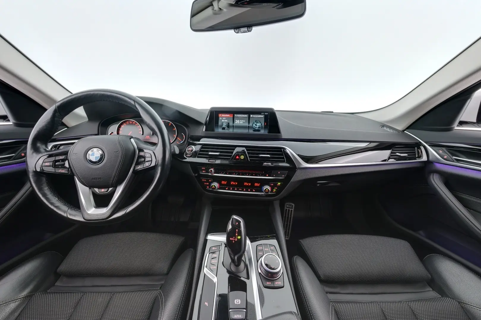 Car Image - 9RPNEC32VBFpnnaS7VdfA