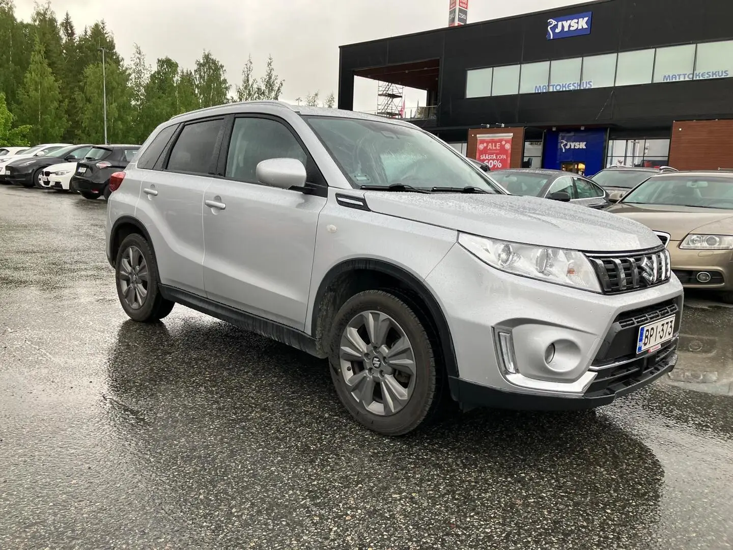 Car Image - 2BJRSTh8E8B8L9v99jmTJ7