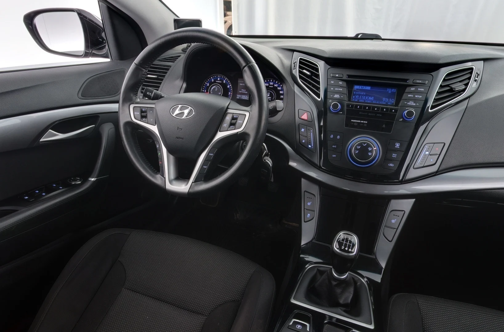 Car Image - 2kTR4Hxc8eeJioTHCuriL5