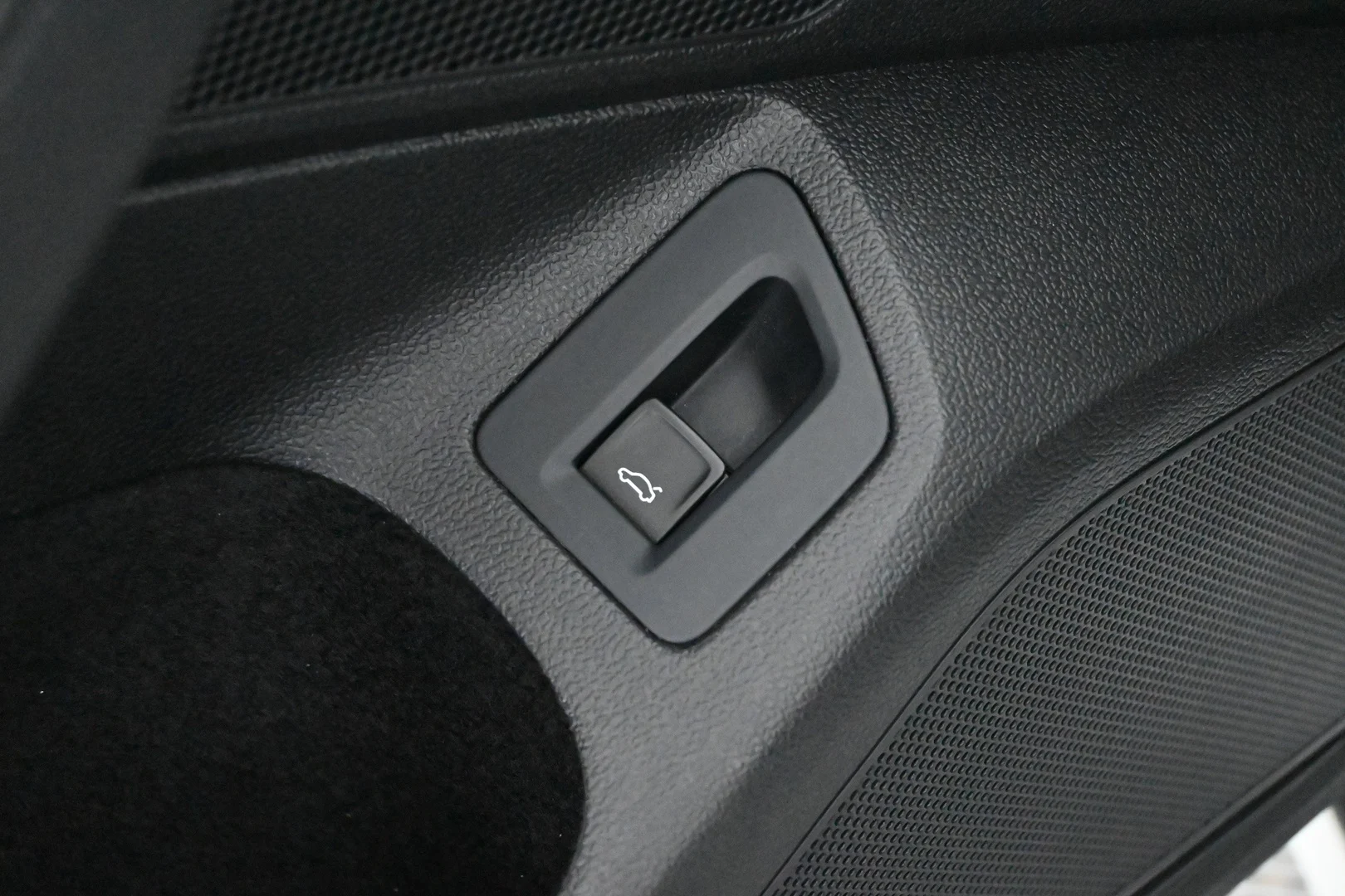 Car Image - 2WJoeuOWrHxXrP6cZvWf55