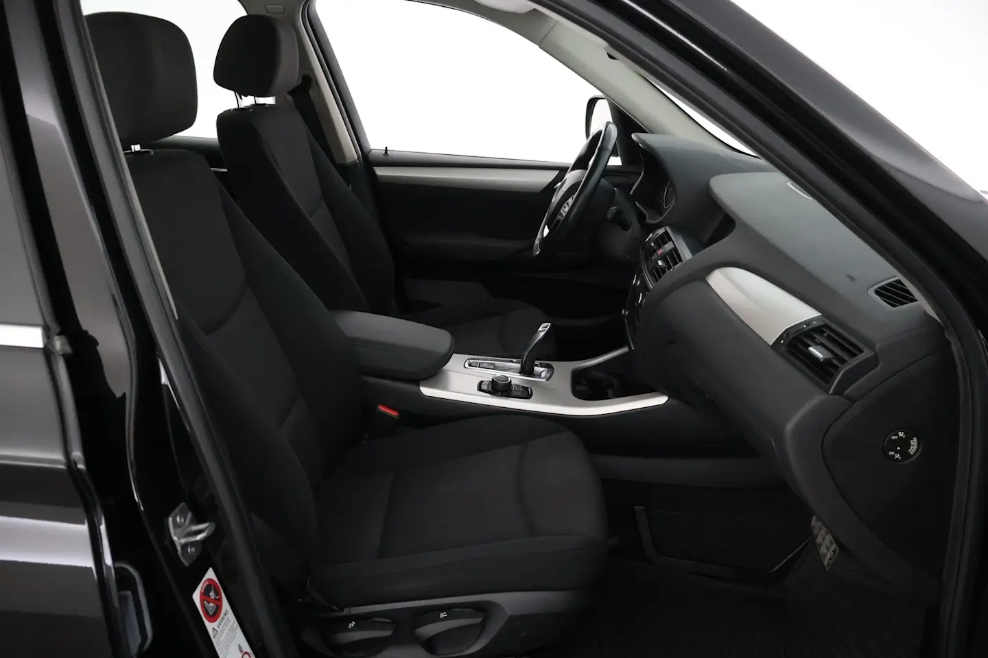 Car Image - 6sq7bEXCirV5eqeVVbO4un