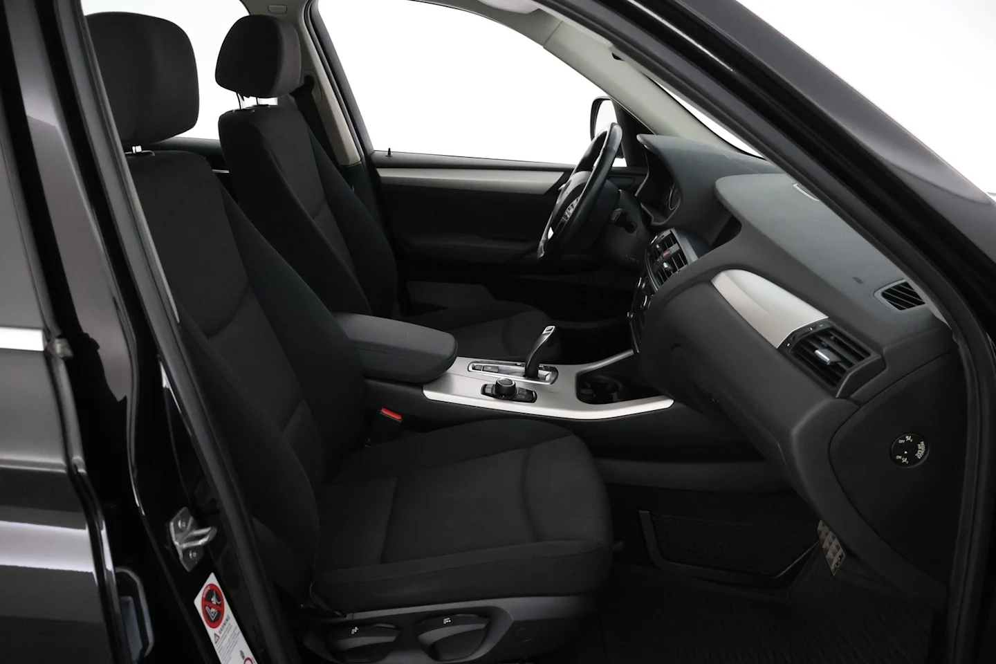 Car Image - 6sq7bEXCirV5eqeVVbO4un