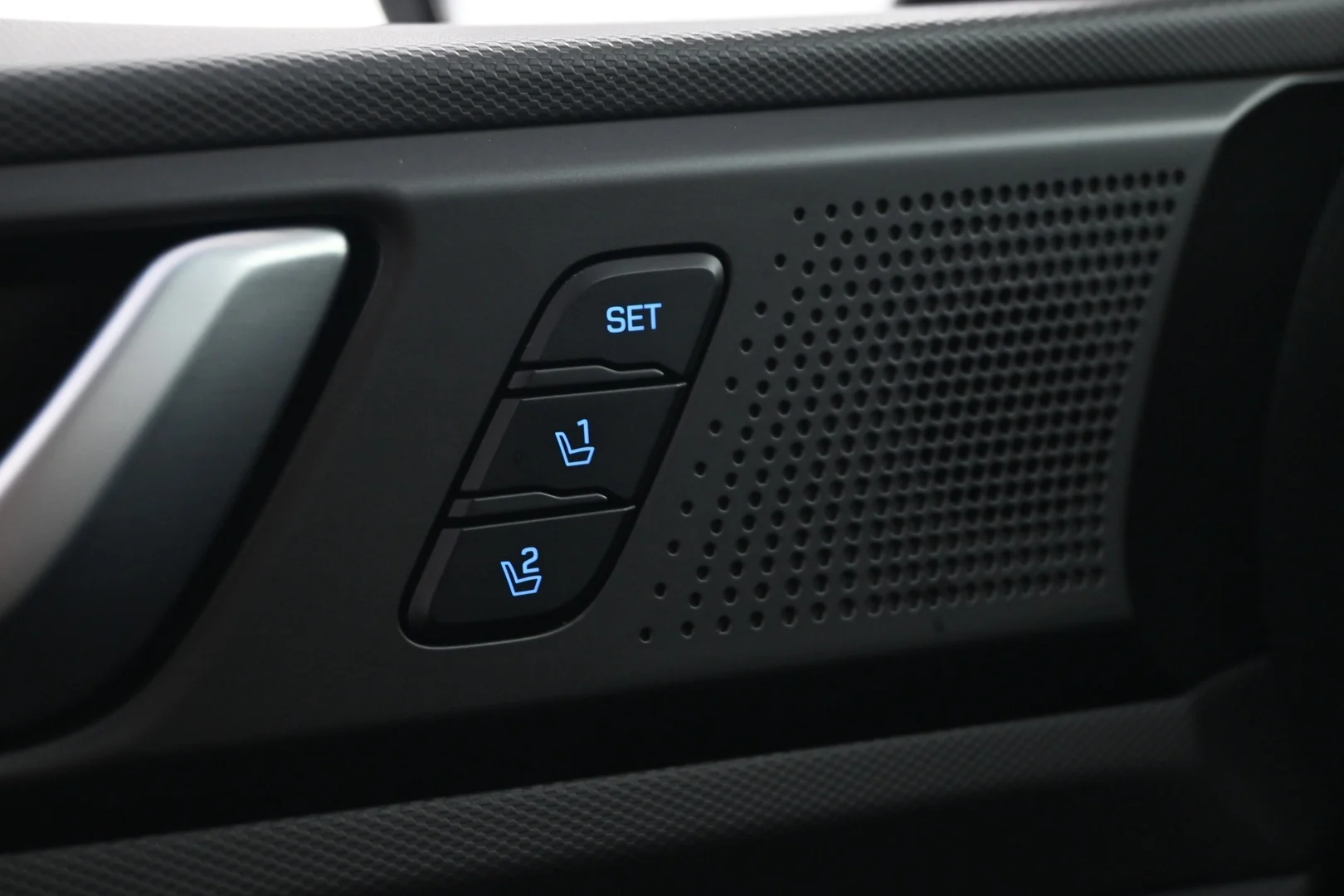 Car Image - 2WDZiRU2IUF3pAmzLe9wQT