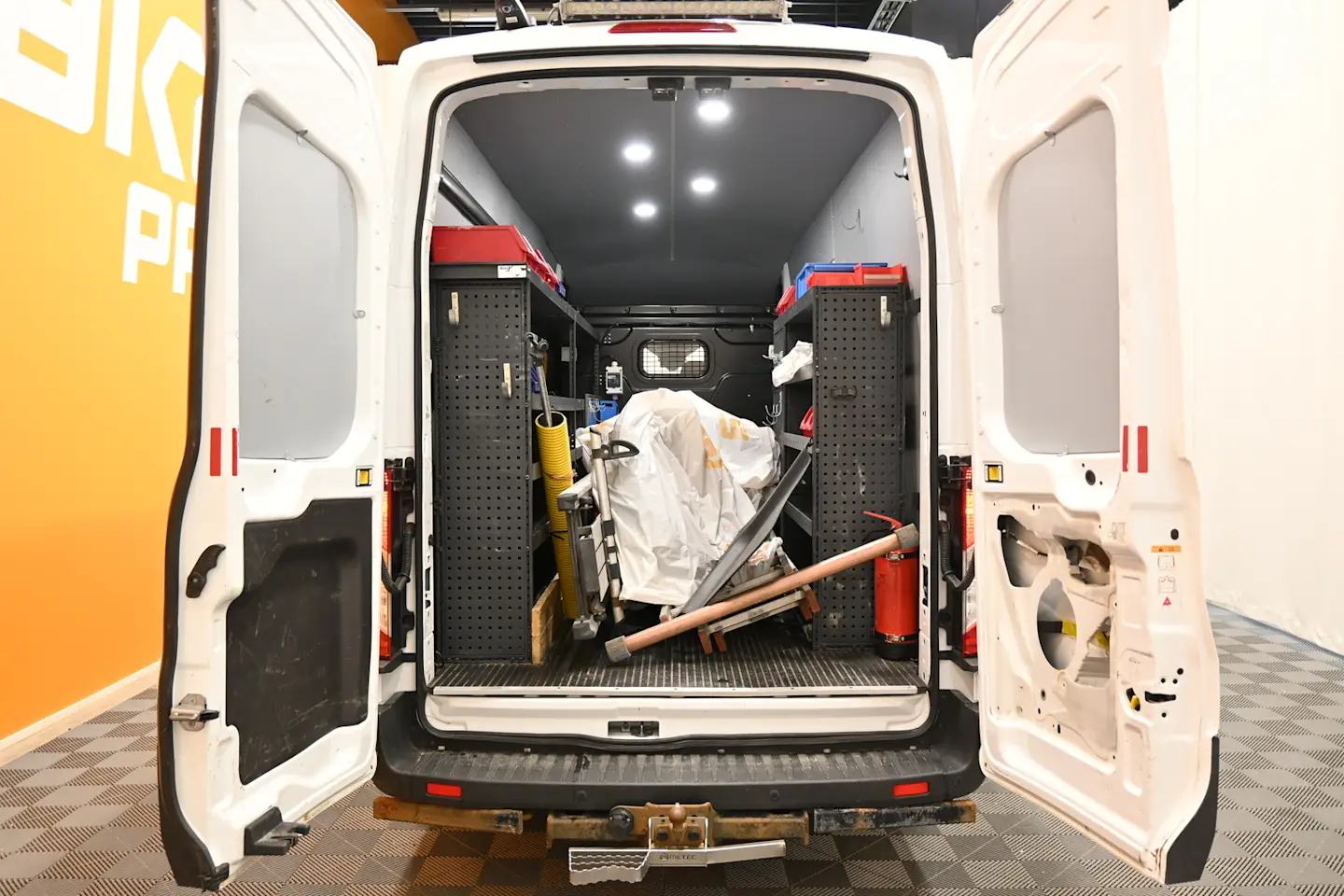 Car Image - ez20SG7BNICsUYl5VtD8I