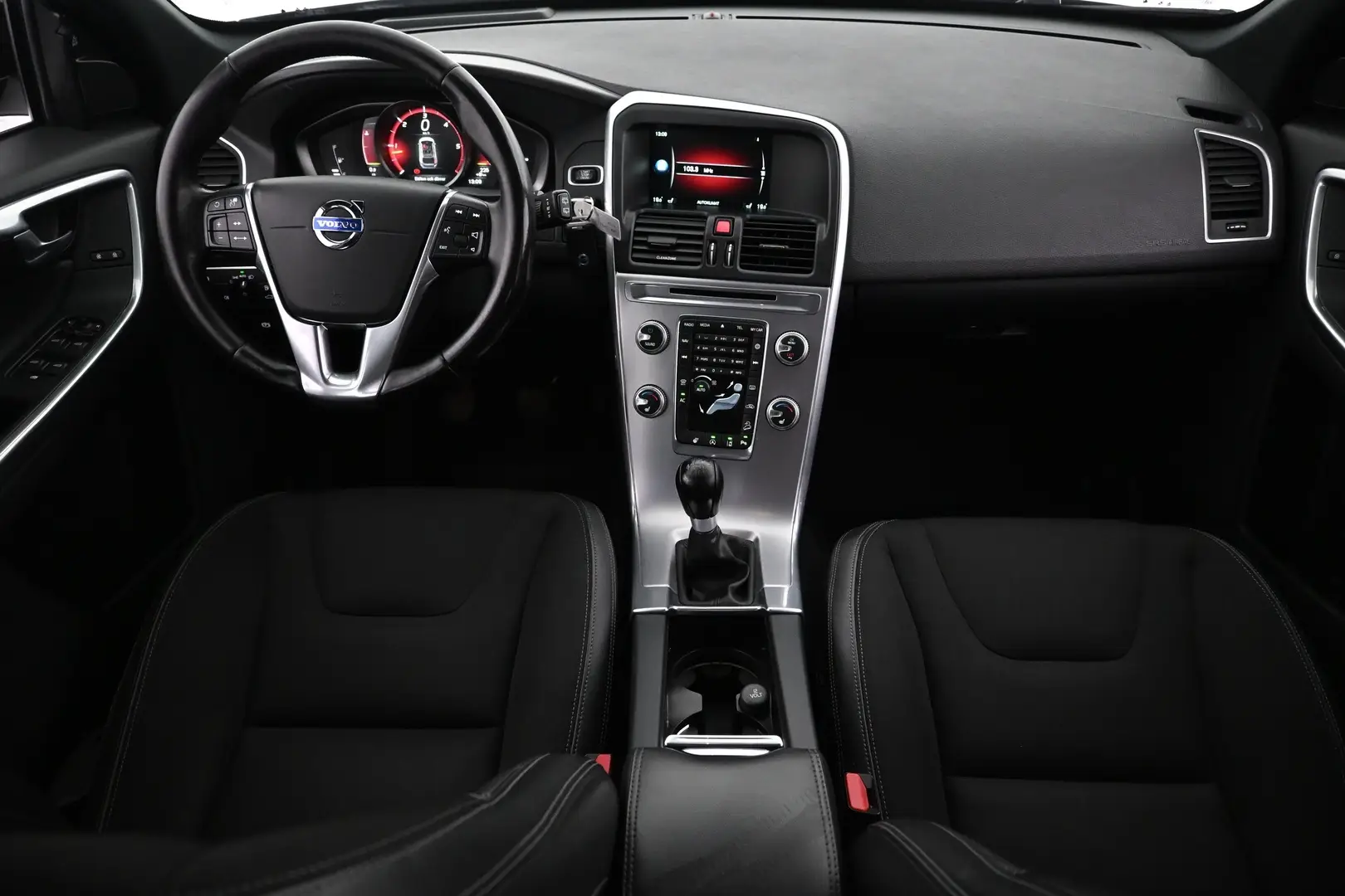 Car Image - xzMOEuMXunnUW5fe3TDGH