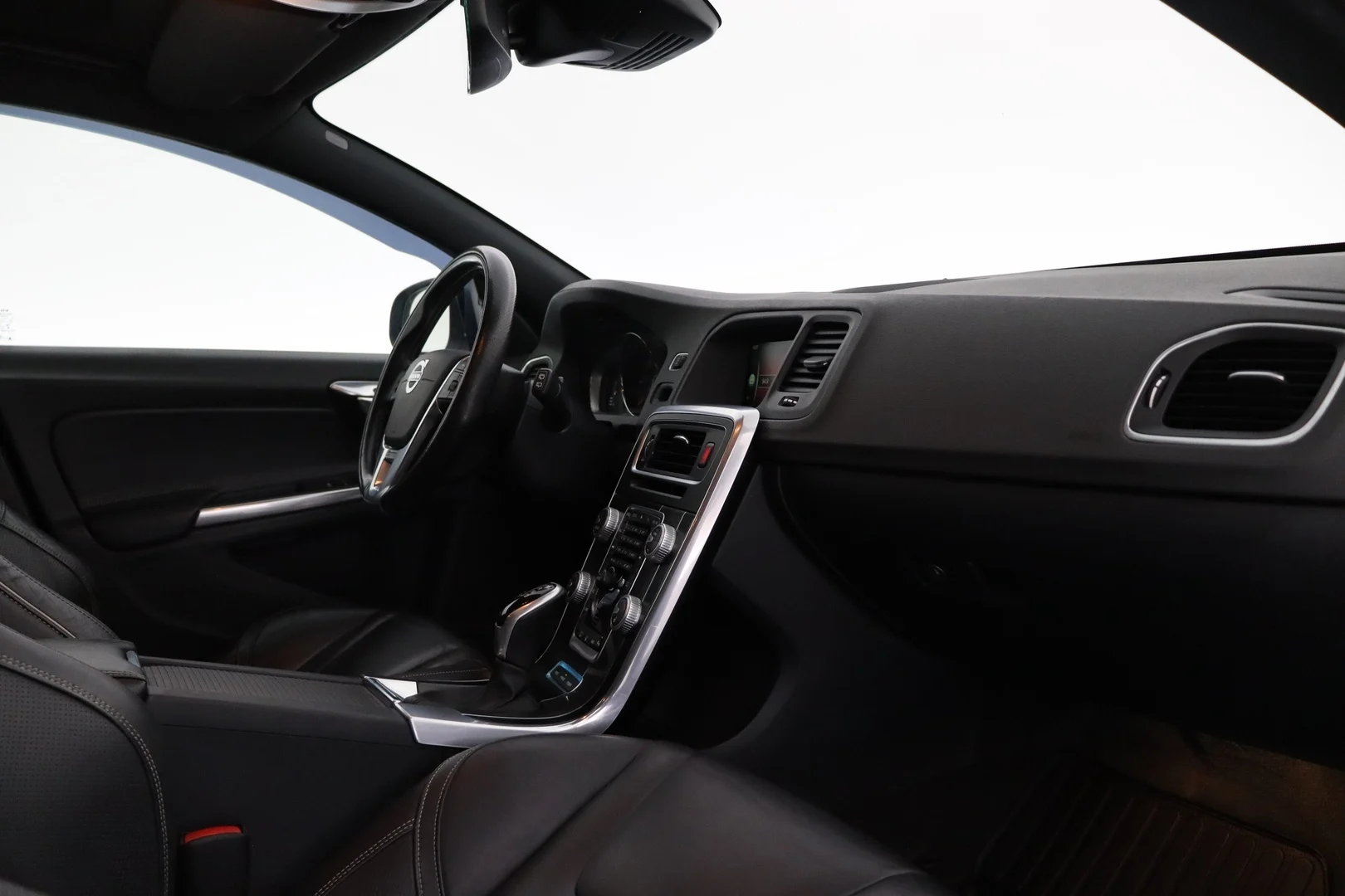 Car Image - 1XevqQoQBnIssFU4NZgdKv