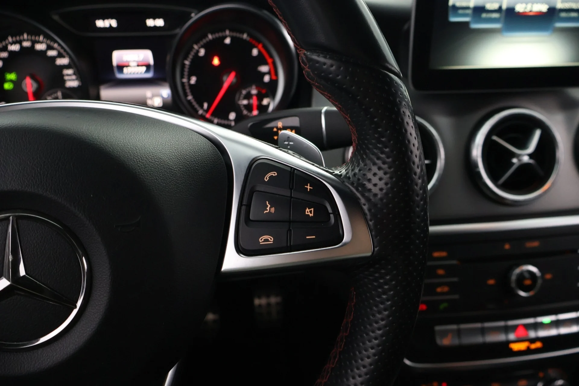 Car Image - 4sfT0wTEpKyYtcRwH9qccb