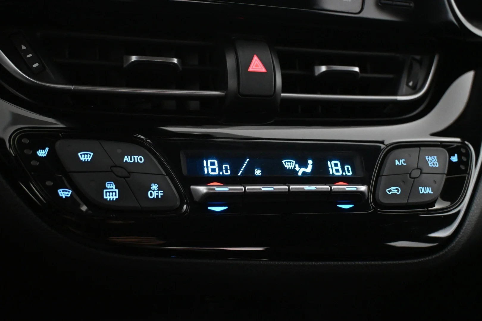 Car Image - 5CCeuFcXrJFmmsVQ6Tfz1x