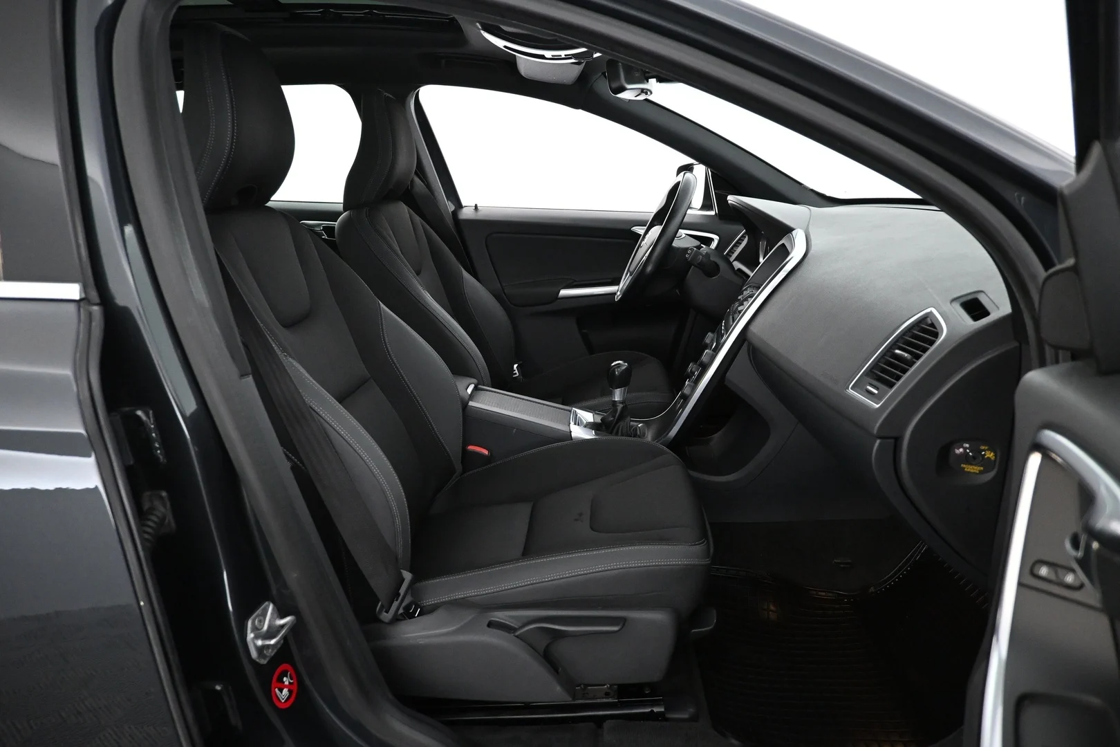 Car Image - 19z1A3QgTfYRVEhPiz8c1M