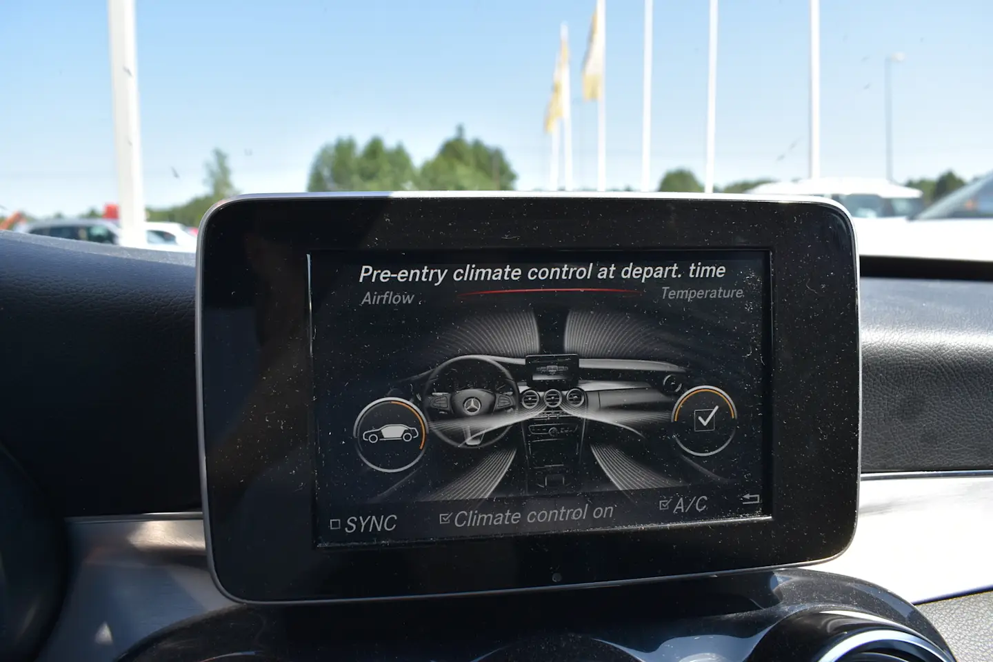 Car Image - Zq0Yu6B92W1nM7QexkPQO