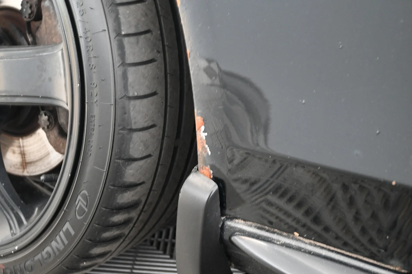 Car Image - 561F9ahaCLZVNw4qhr1Krc