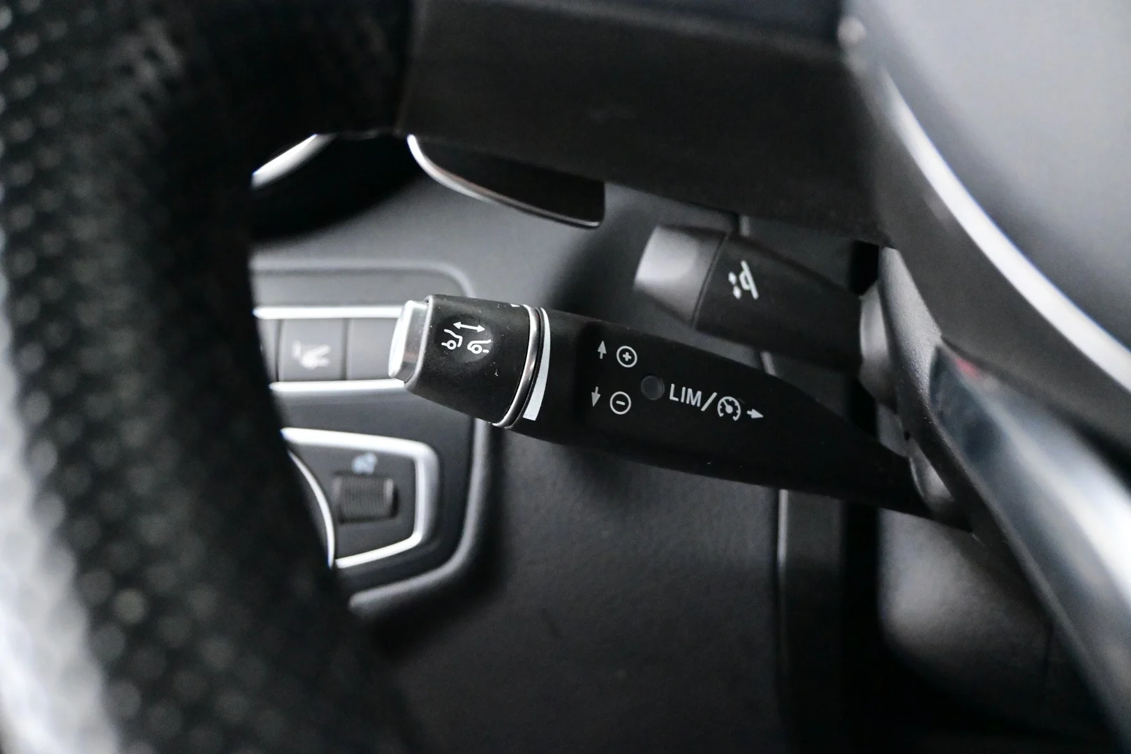 Car Image - 5Ez4J8IKEcHpdaAKvbVFxQ