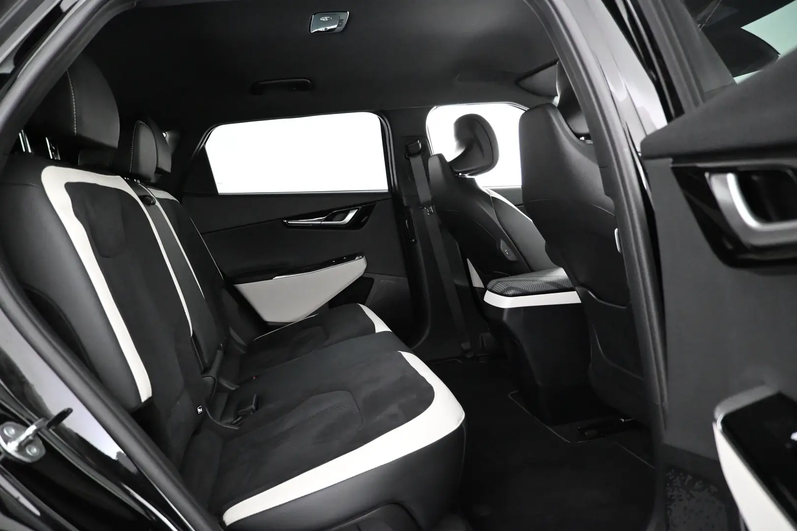 Car Image - 4nM0USsgE8aHFygkB9UWlu