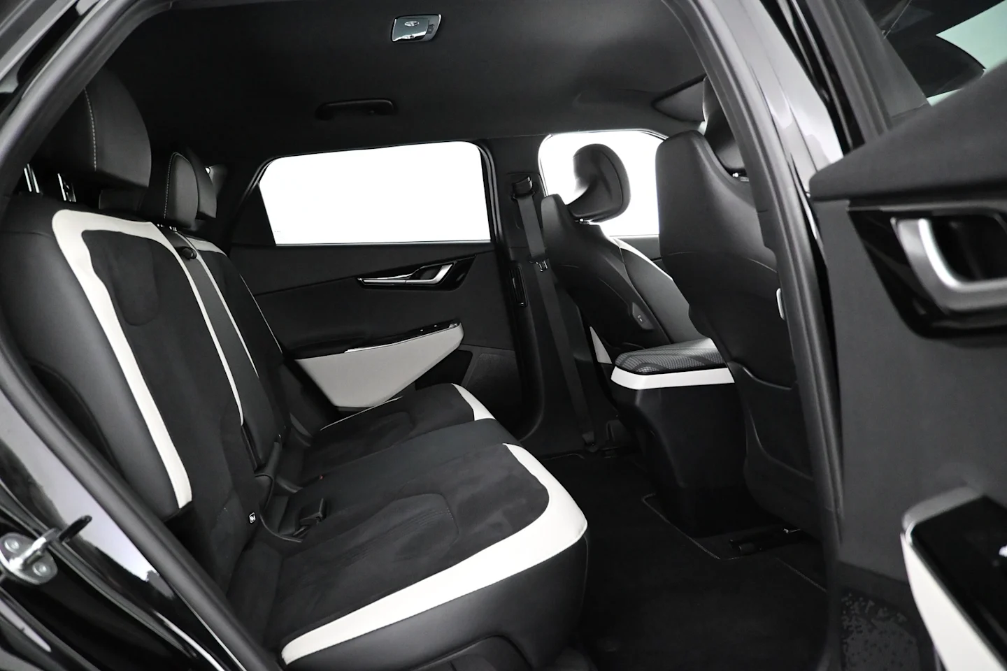 Car Image - 4nM0USsgE8aHFygkB9UWlu