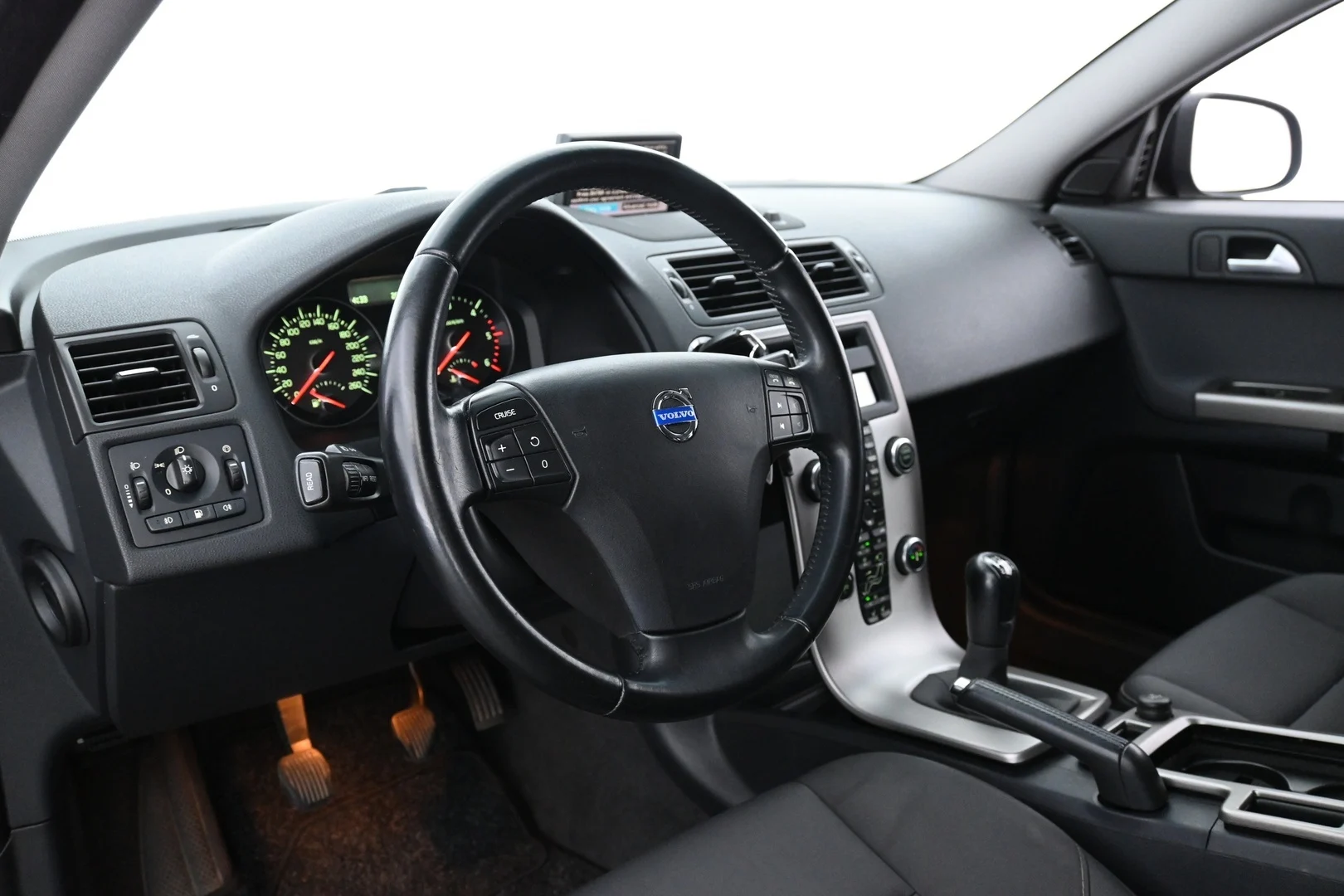 Car Image - 5ZmqDlVEinHcZxbF5yCEvc